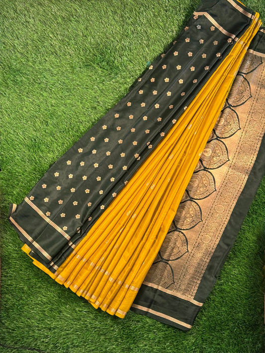 Premium Gajji Silk Saree with Zari Butti & Grand Contrast Pallu