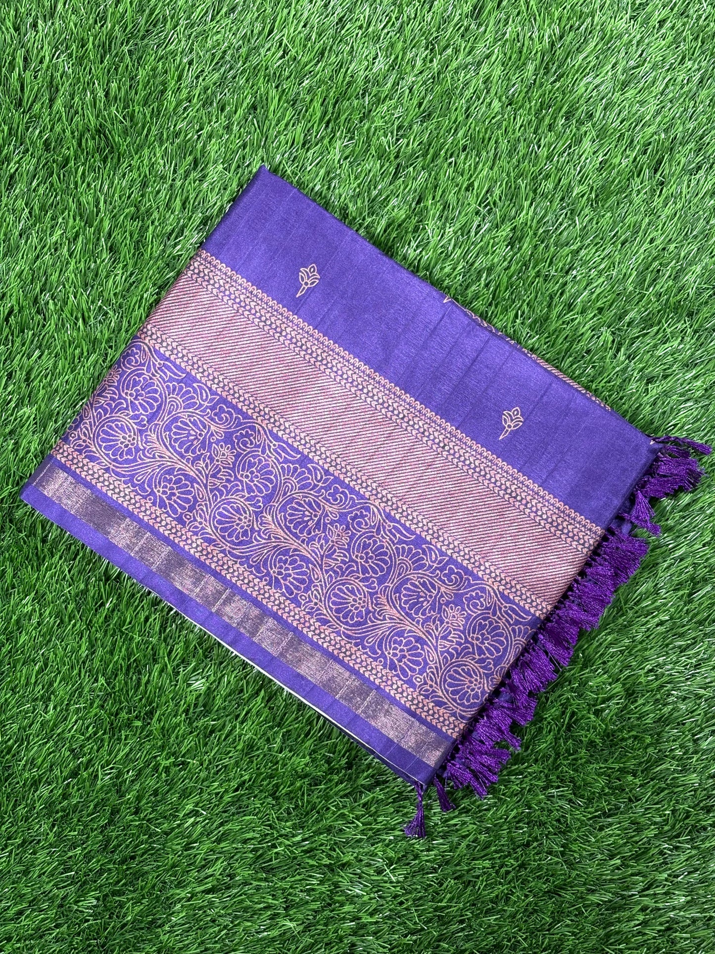 Premium Cotton Crepe Saree with Rich Zari Pallu & Floral Buttas