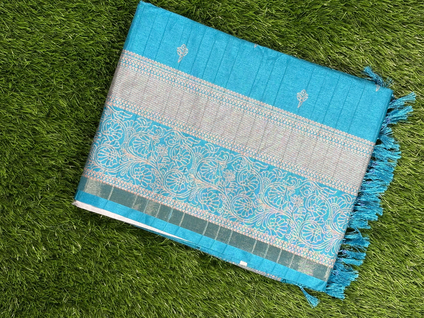 Premium Cotton Crepe Saree with Rich Zari Pallu & Floral Buttas